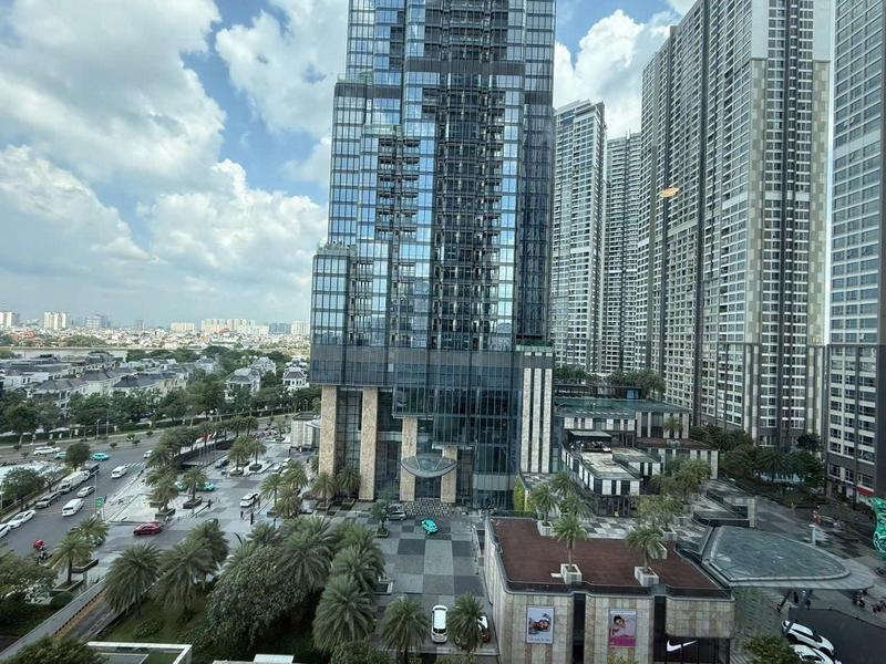 Bán L6-08 giá 22,9 tỷ, 4PN, View Sông Landmark 81, đã có Sổ hồng