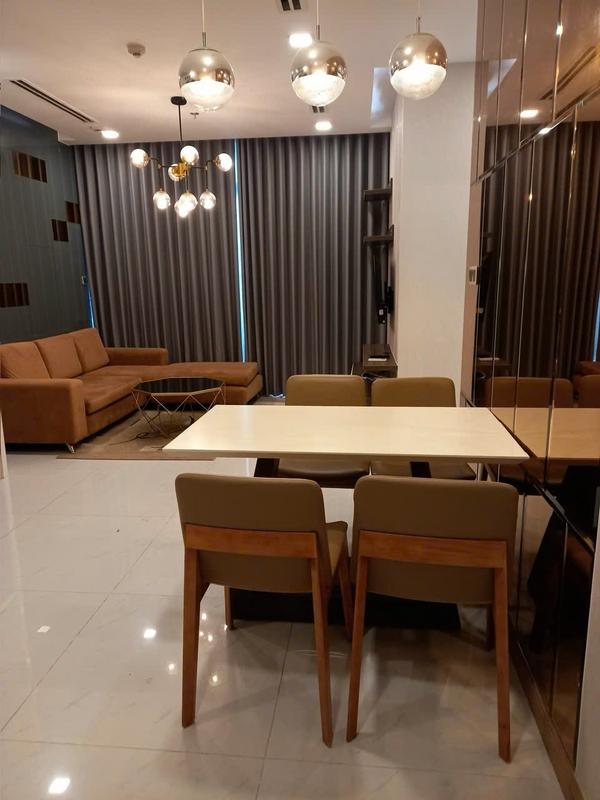 Bán P1 giá 9,9 tỷ view sông công viên, sổ hồng full nội thất