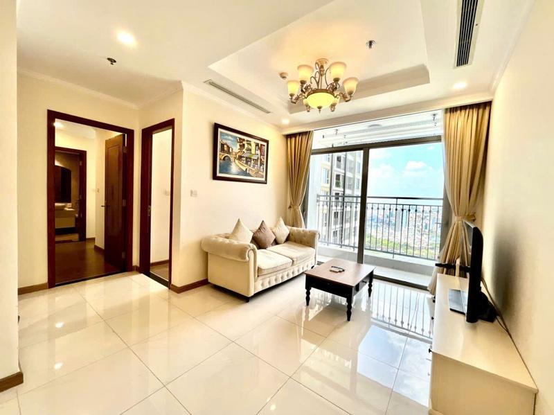 Chuyển nhượng 2PN tòa Landmark Plus giá 10.4 tỷ, full nội thất view thoáng