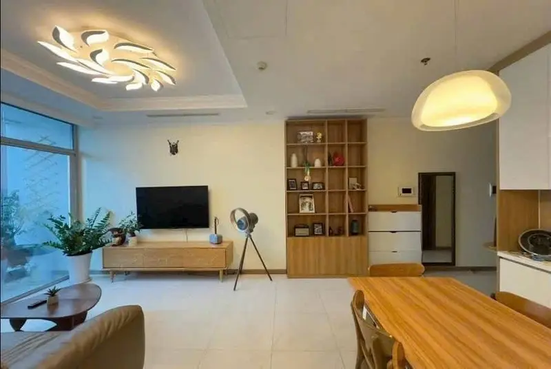 Căn 2PN Rộng Rãi view nội khu & thành phố